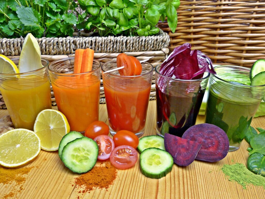 fruit and vegetable smoothie healthy and easy breakfasts
