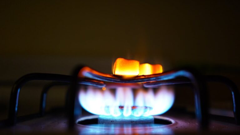 The trick to leave the stove like new in 5 minutes